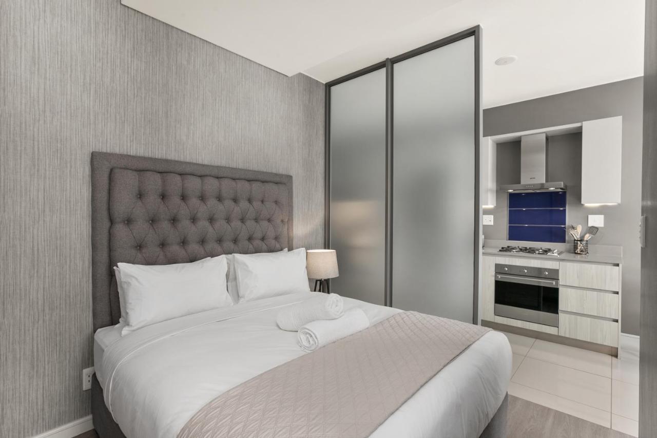 Easy Stay - The Median Rosebank ヨハネスブルグ エクステリア 写真
