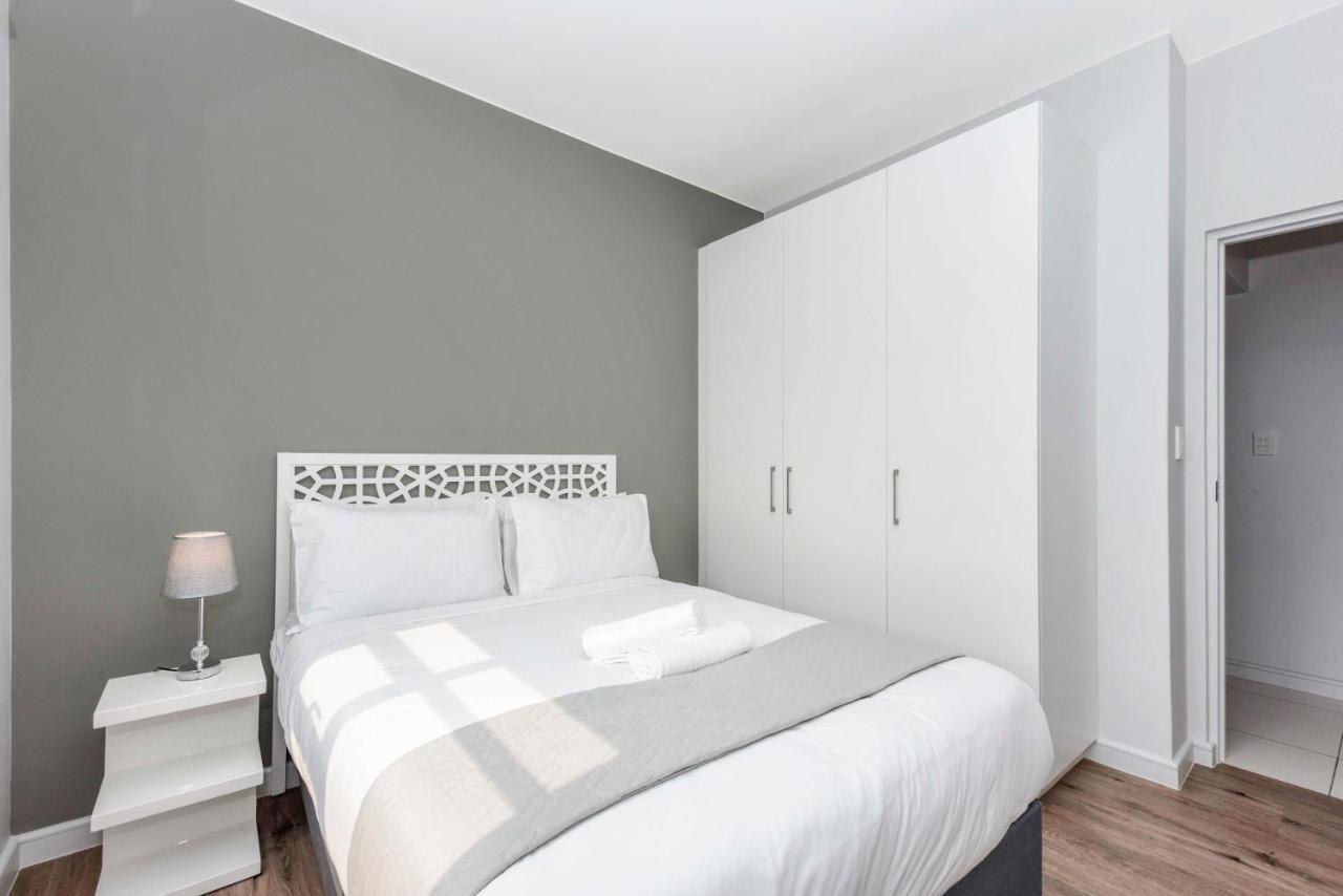 Easy Stay - The Median Rosebank ヨハネスブルグ エクステリア 写真