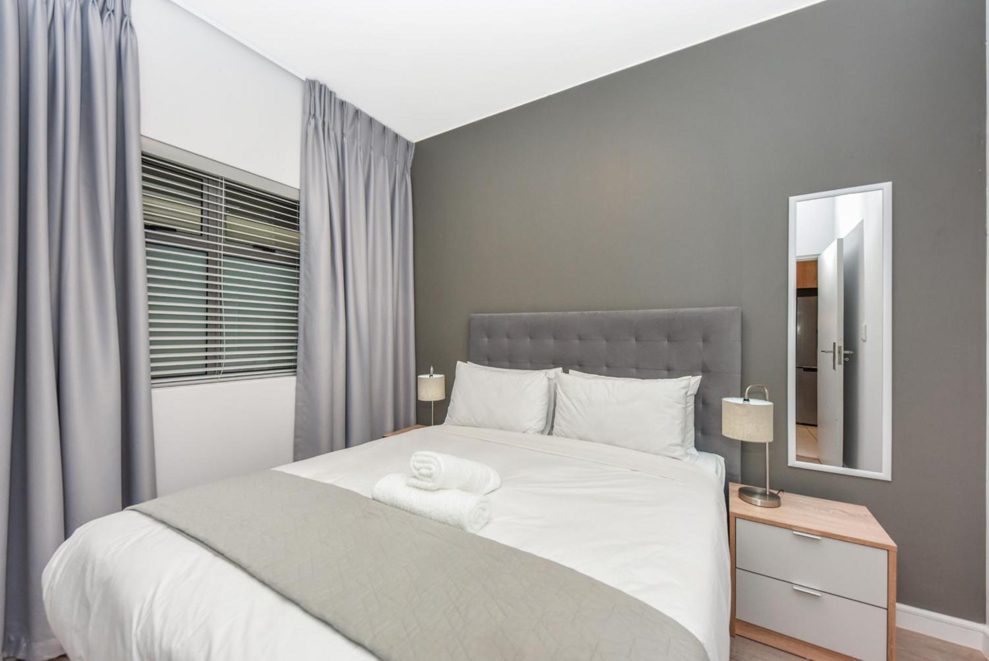 Easy Stay - The Median Rosebank ヨハネスブルグ エクステリア 写真